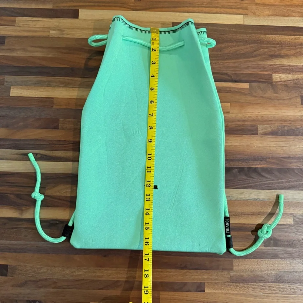Triangl drawstring Backpack - Picture 10 of 14